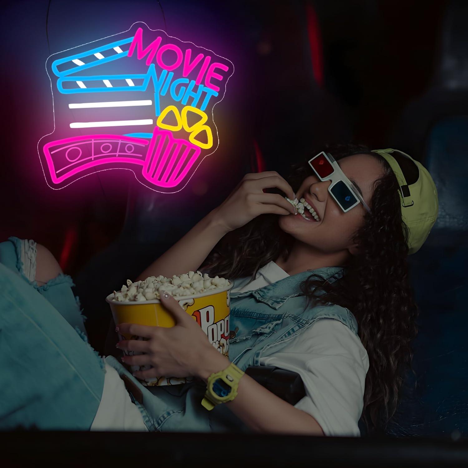 Insegna al Neon per Serata Cin - Home Cinema Night recensione e prezzo